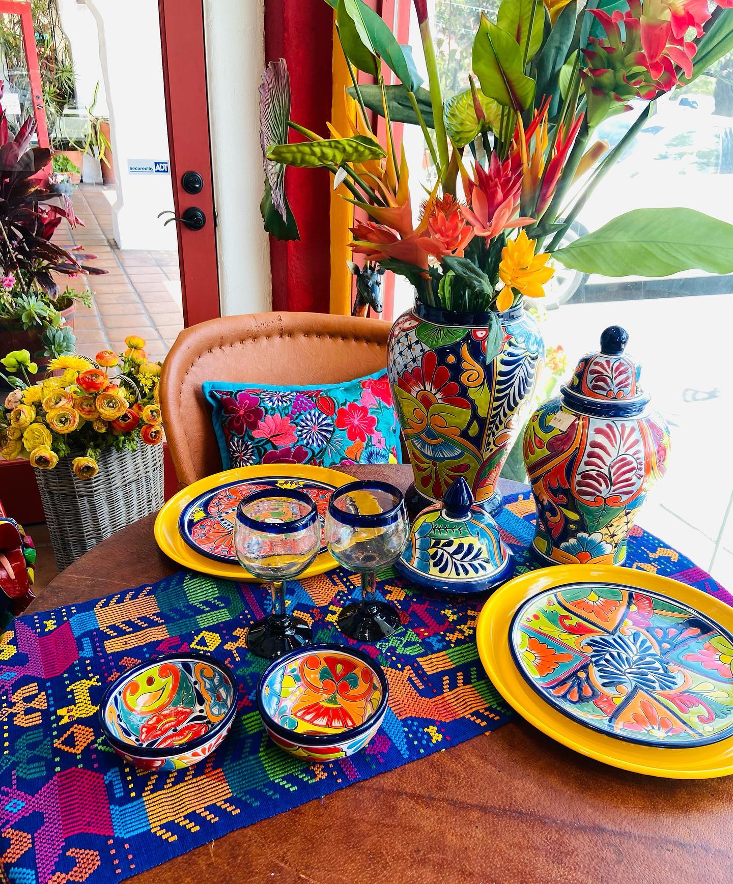 Décor and Tableware Necessities for Your Next Summertime Dinner Party ...